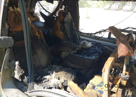 2003 Chevrolet Express Upfitter z USA, uszkodzony, nr VIN 1GBFG15T531101326